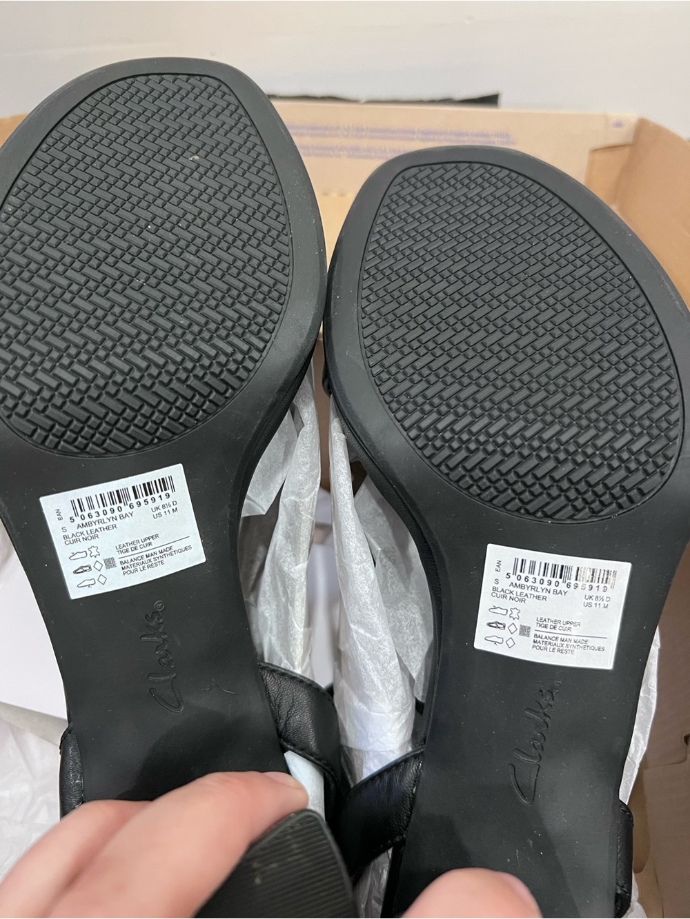 Clarks Collection Ambyrlyn Bay Black Leather Block Heel Sandals Women's Size 11 - Picture 9 of 10